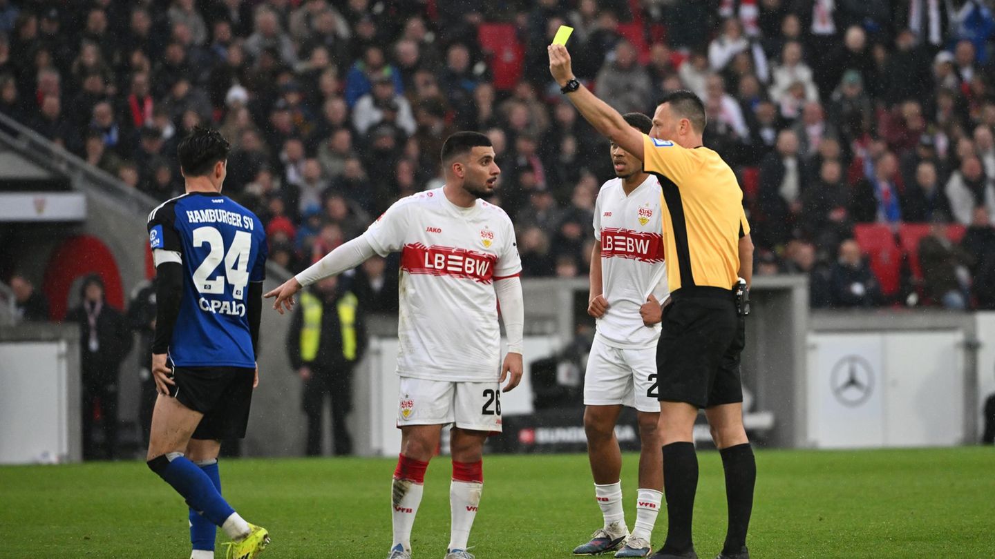 Kassierte eine Gelbsperre: Stuttgarts Deniz Undav (M.). Foto: Marijan Murat/dpa