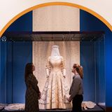 Ausstellung in London: "Queen Elizabeth II: Her Life in Style"