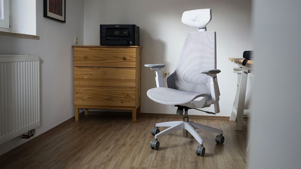 Gamingstuhl Test: Asus ROG Destrier Ergo Core