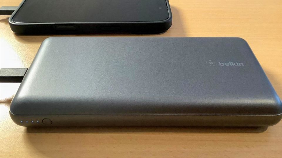Powerbank Test: Belkin Boost Charge BPB012 15W