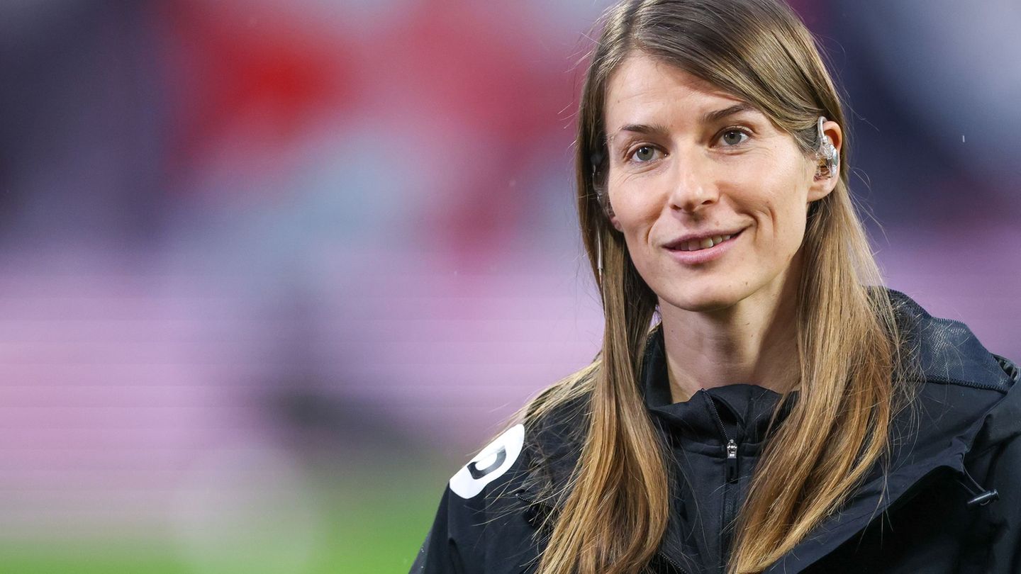 Die erste Cheftrainerin in der Fußball-Bundesliga der Männer: Marie-Louise Eta. (Archivbild) Foto: Jan Woitas/dpa