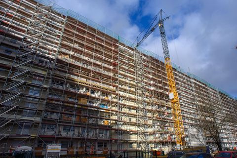Der Wohnungsbau geht in Sachsen-Anhalt zurück. (Symbolbild) Foto: Klaus-Dietmar Gabbert/dpa-Zentralbild/dpa
