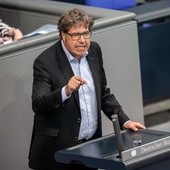 Hohe Spritpreise: Michael Kellner ist energiepolitischer Sprecher der Grünen im Bundestag: „Was davon ankommt, ist ungewiss“