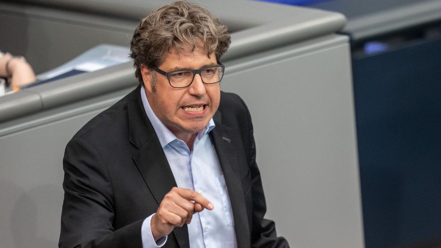 Hohe Spritpreise: Michael Kellner ist energiepolitischer Sprecher der Grünen im Bundestag: „Was davon ankommt, ist ungewiss“