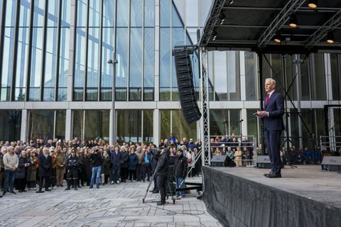 Jonas Gahr Störe bei der Wiedereröffnung in Oslo