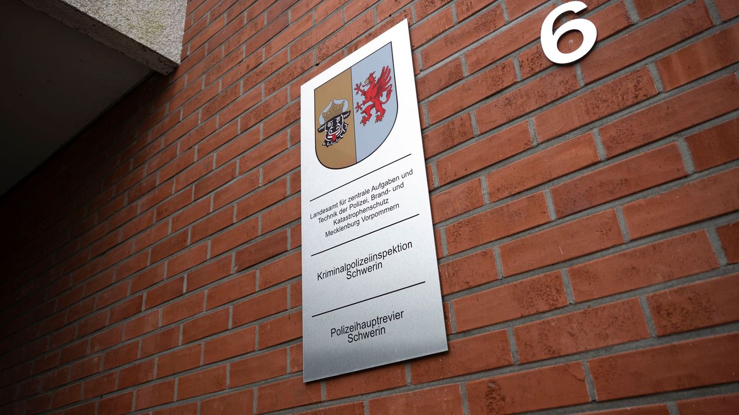 Arne Wurzler leitet ab sofort das Landesamt für zentrale Aufgaben und Technik der Polizei, Brand- und Katastrophenschutz Mecklen