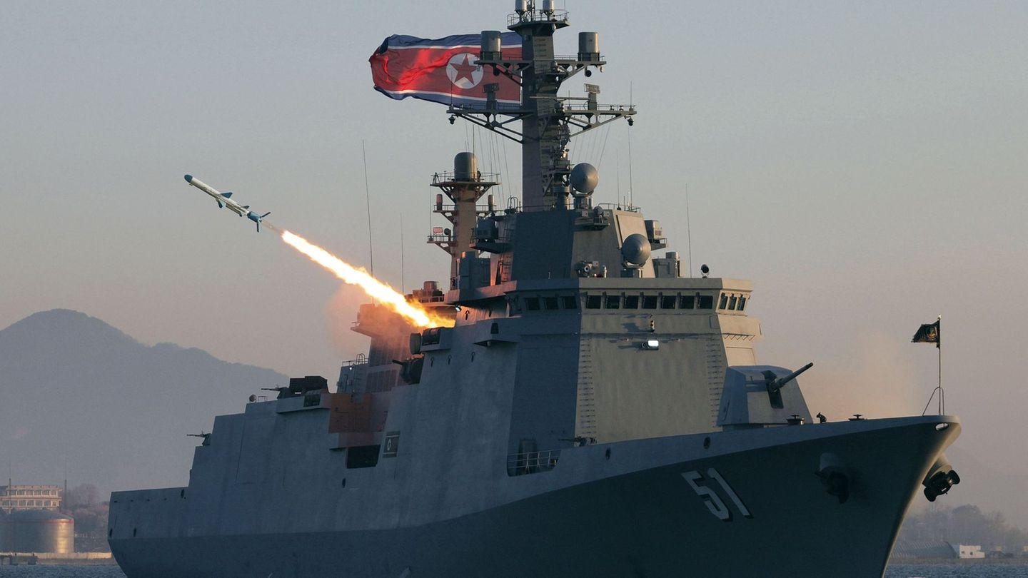 Nordkorea hat erneut Raketen getestet. Foto: Uncredited/KCNA/KNS/dpa