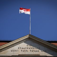 Brandenburgs Landesregierung will Geld sparen. (Archivbild) Foto: Soeren Stache/dpa