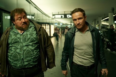Christoph Krutzler (links) und Frederick Lau in einer Szene aus der fünften Folge der zweiten Staffel der Netflix-Serie "Crooks"
