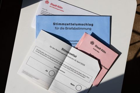 Wahlbriefe für die Olympia-Abstimmung in NRW sollten nun schnell zur Post gebracht werden. (Archivbild) Foto: Rolf Vennenbernd/d
