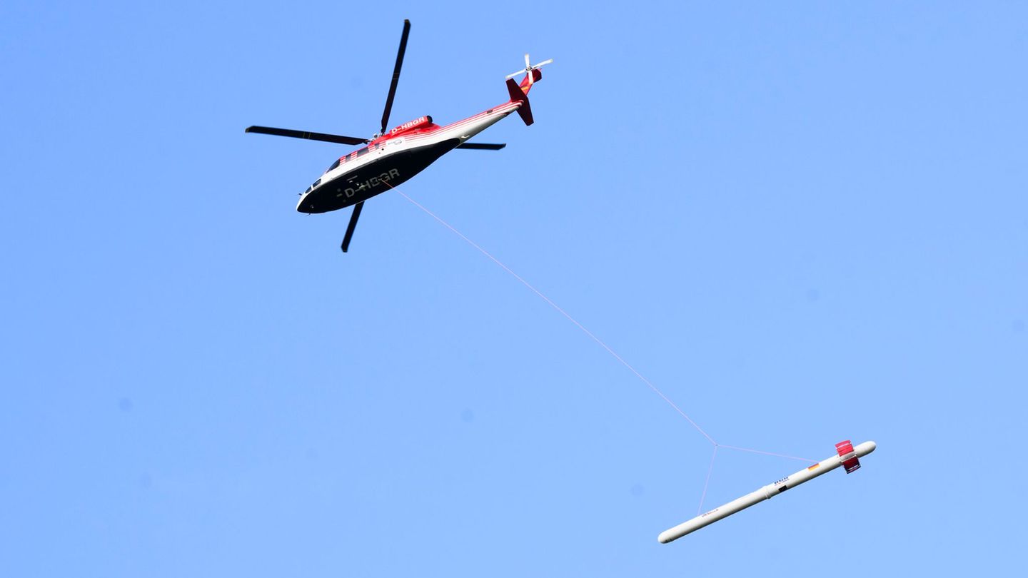 Messflüge in Südbrandenburg: Per Hubschrauber orten Forscher eiszeitliche Rinnen