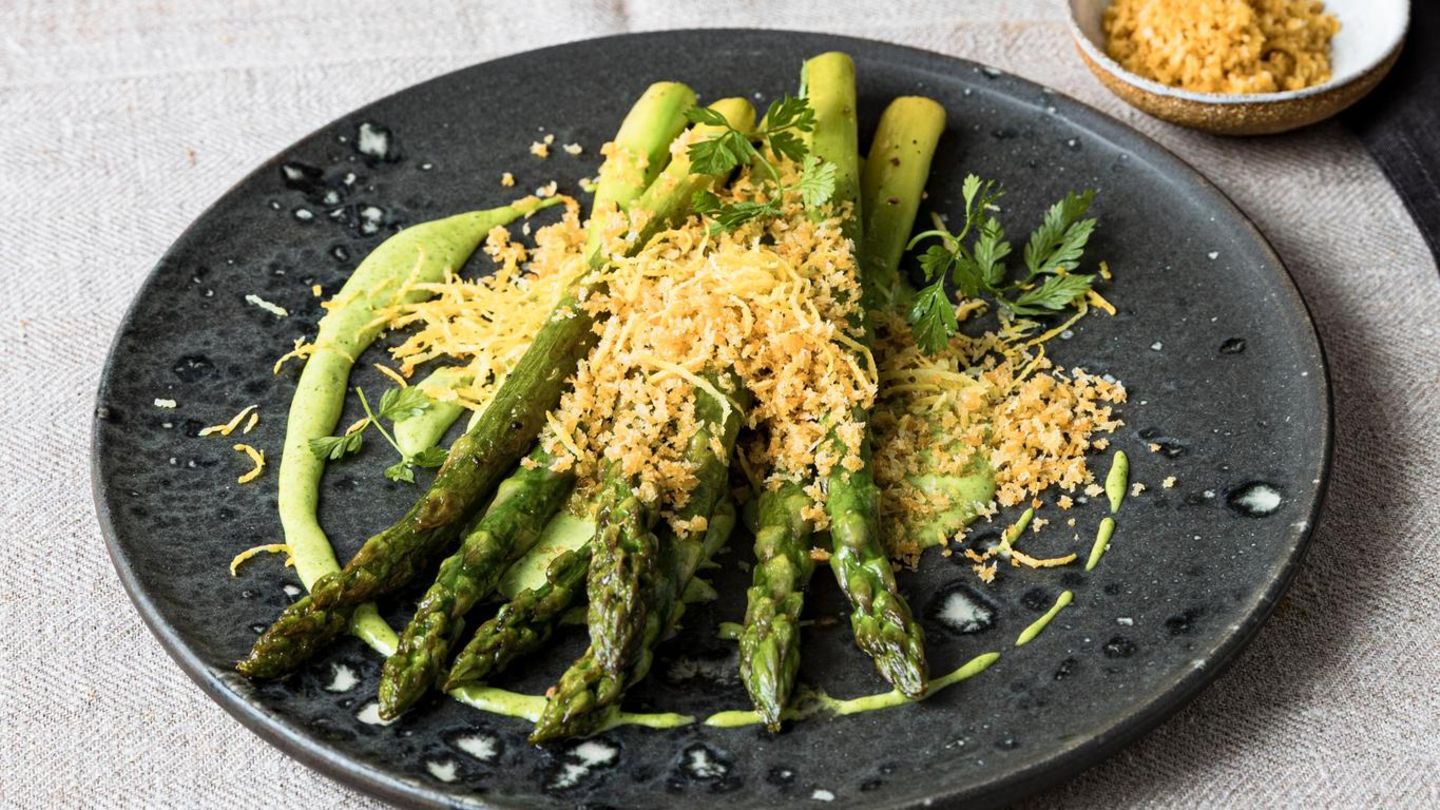 stern-Küche: Wer Spargel nur kocht, verpasst was: Dieses Rezept macht ihn zum Star