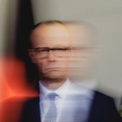 Friedrich Merz hat es nicht leicht in diesen Tagen und tut sein Übriges dazu