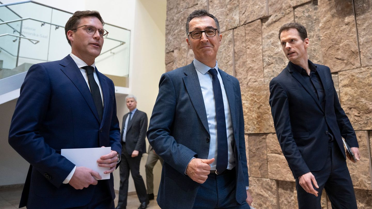 Wollen über eine gemeinsame Regierungskoalition verhandeln: CDU-Landeschef Manuel Hagel und Grünen-Frontmann Cem Özdemir. (Archi