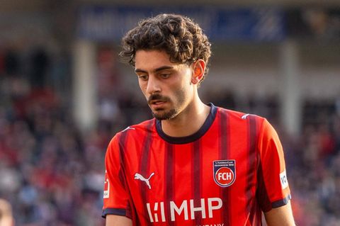 Eren Dinkçi im Trikot des 1. FC Heidenheim: „Von einem Moment auf den anderen steht alles still“