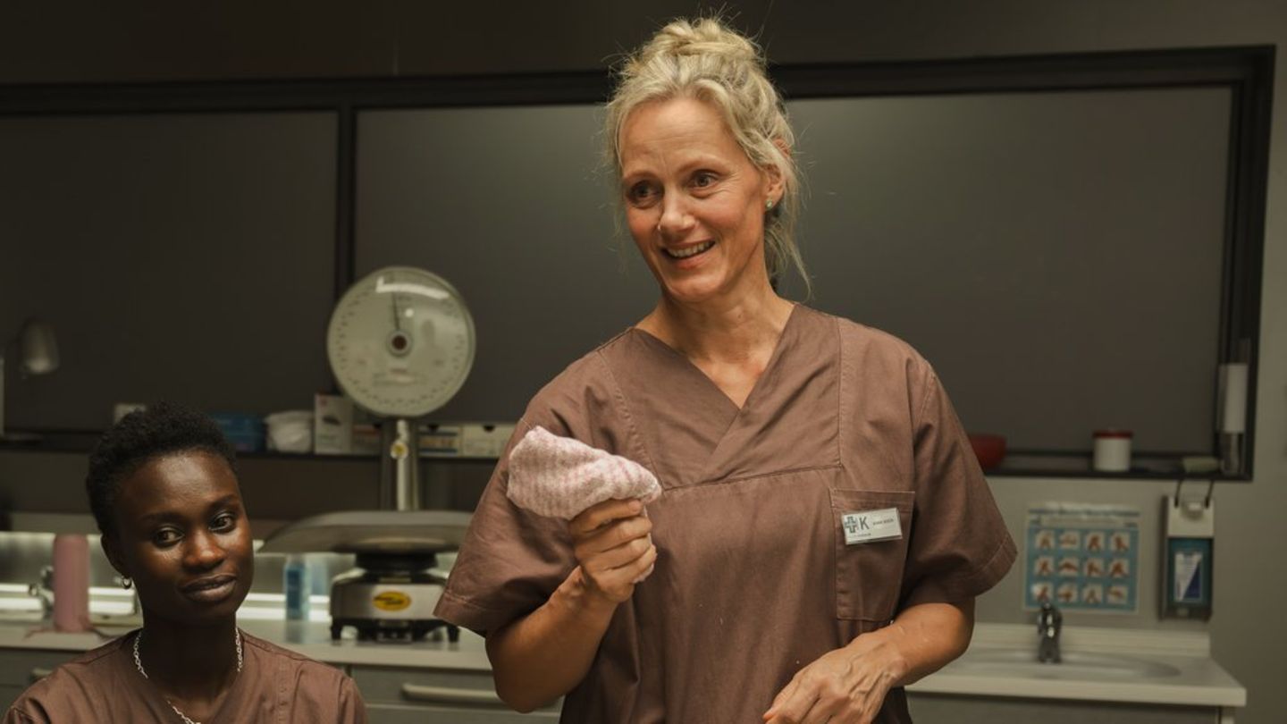 Anna Schudt schlüpft für die Fortsetzung der ZDF-Serie "Push" erneut in die Rolle der Hebamme Anna Koch.