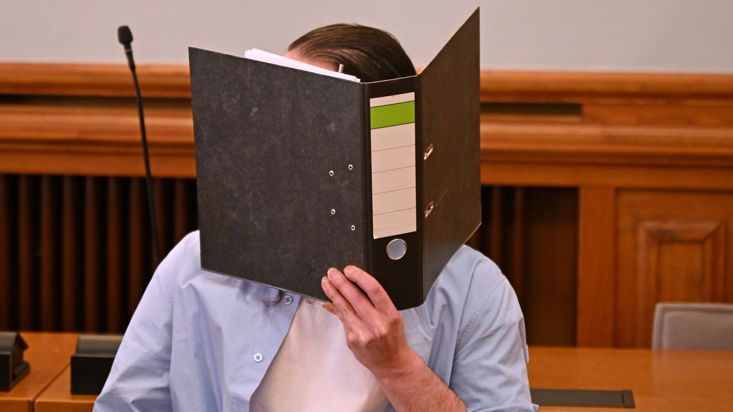 Nach tödlicher Messerattacke: Angeklagter legt Revision ein. (Archivbild) Foto: David Hammersen/dpa