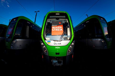 Viele Stadtbahnen werden wegen des Warnstreiks in Niedersachsen voraussichtlich nicht fahren(Archivbild)