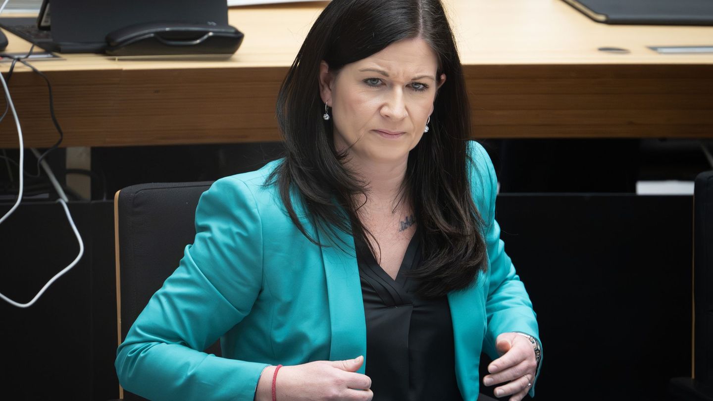 Bildungs- und Familiensenatorin Katharina Günther-Wünsch (CDU) wehrt sich gegen Vorwürfe wegen einer Äußerung im Abgeordnetenhau