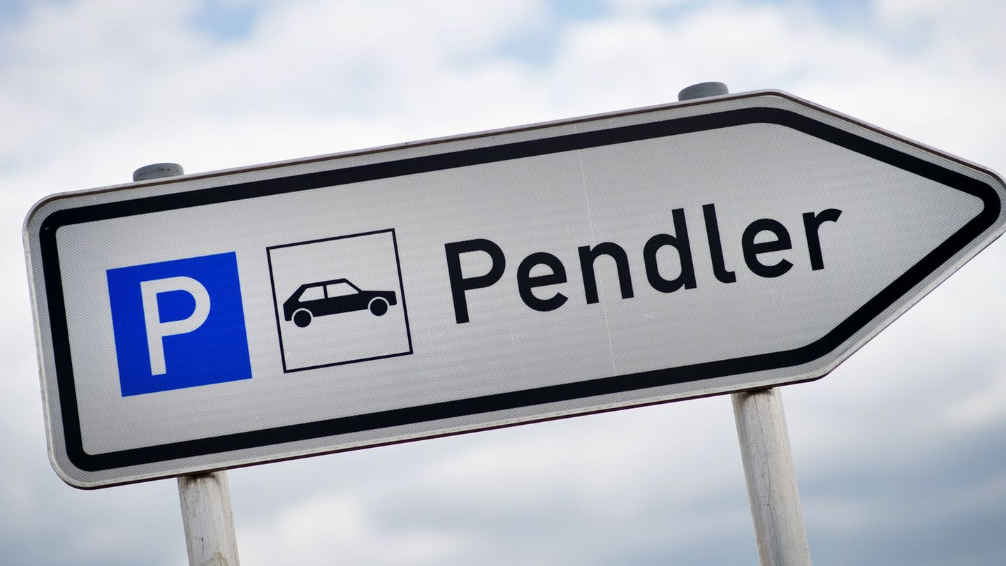 Fast Hälfte-Hälfte: In Sachsen arbeiten beinahe so viele sozialversicherungspflichtige Beschäftigte in ihren Heimatgemeinden, wi