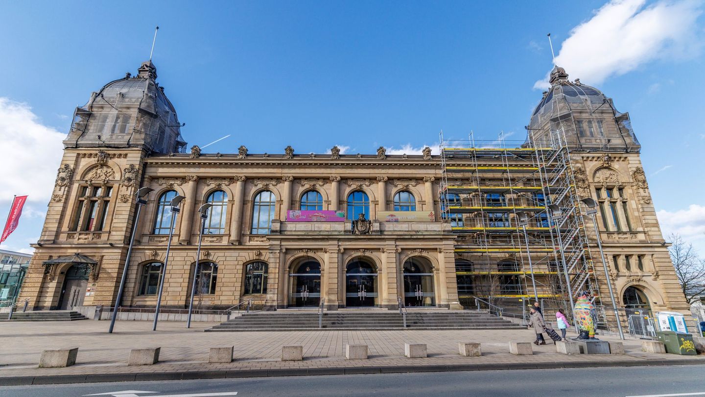 In der Stadthalle fand eine Münztauschbörse statt. (Archivbild) Foto: Christoph Reichwein/dpa