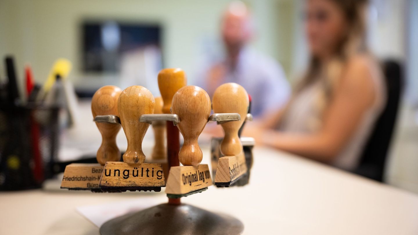 Berlins Verwaltung soll reformiert werden. (Symbolbild) Foto: Sebastian Gollnow/dpa