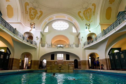 Das Müller'sche Volksbad feiert im Mai sein 125-jähriges Bestehen. Foto: Uwe Lein/dpa