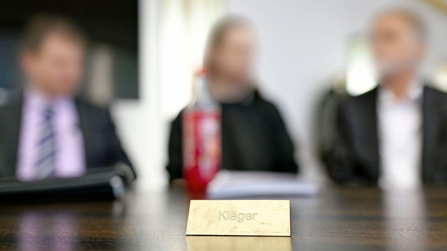 Die Kläger monieren "Einheitsbrei" in der Berichterstattung. Foto: Uwe Anspach/dpa