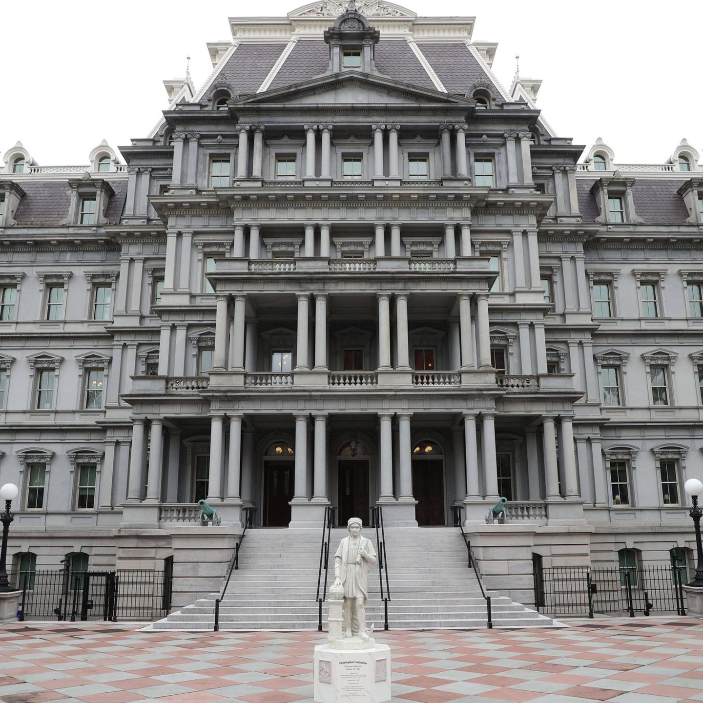 Das Eisenhower Executive Office Building in Washington: US-Präsident Donald Trump wünscht sich für das Gebäude einen strahlend weißen Anstrich