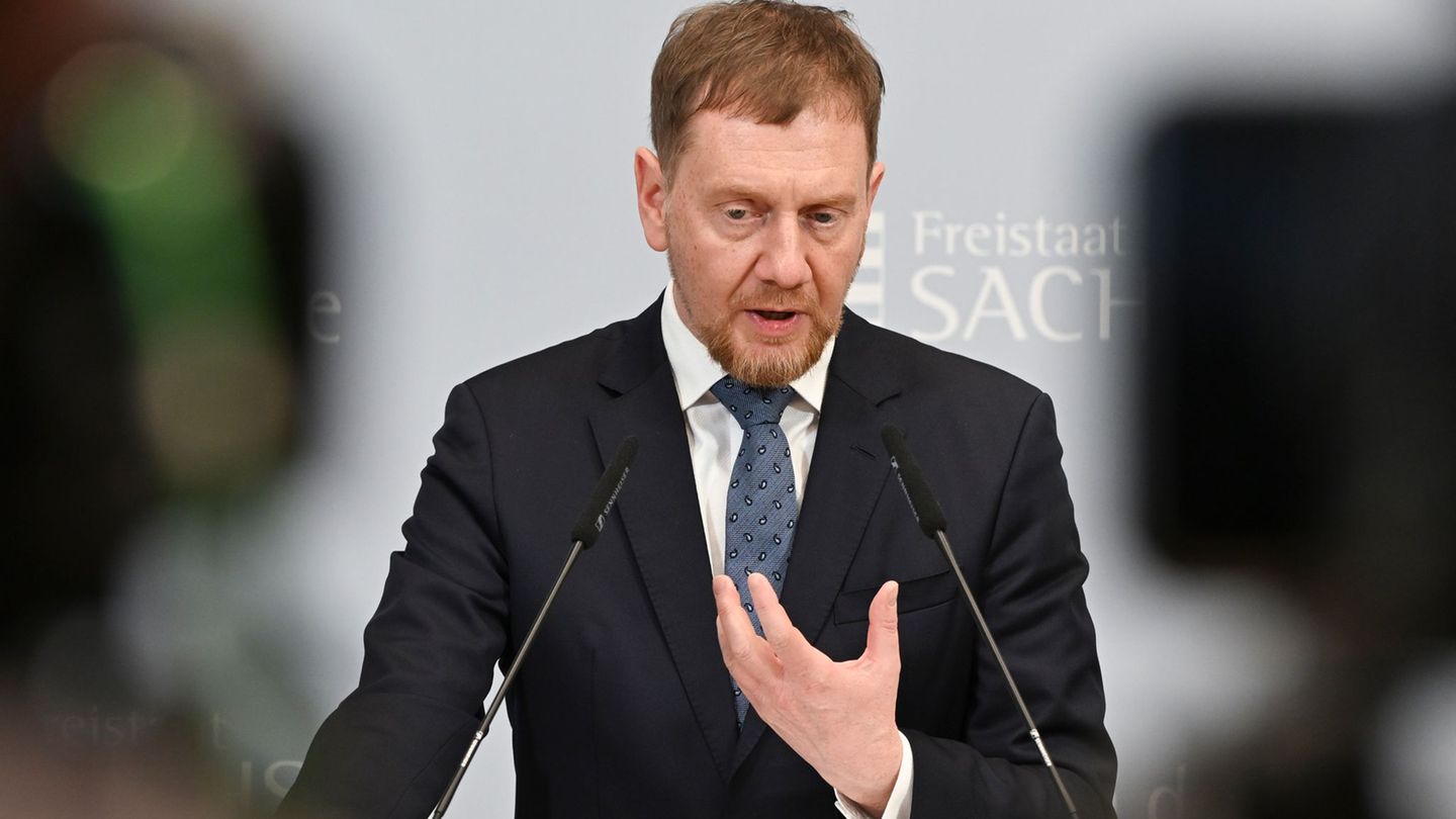 Kretschmer will mehr Tempo unter anderem bei Bahnprojekten in Sachsen. Foto: Jens Kalaene/dpa