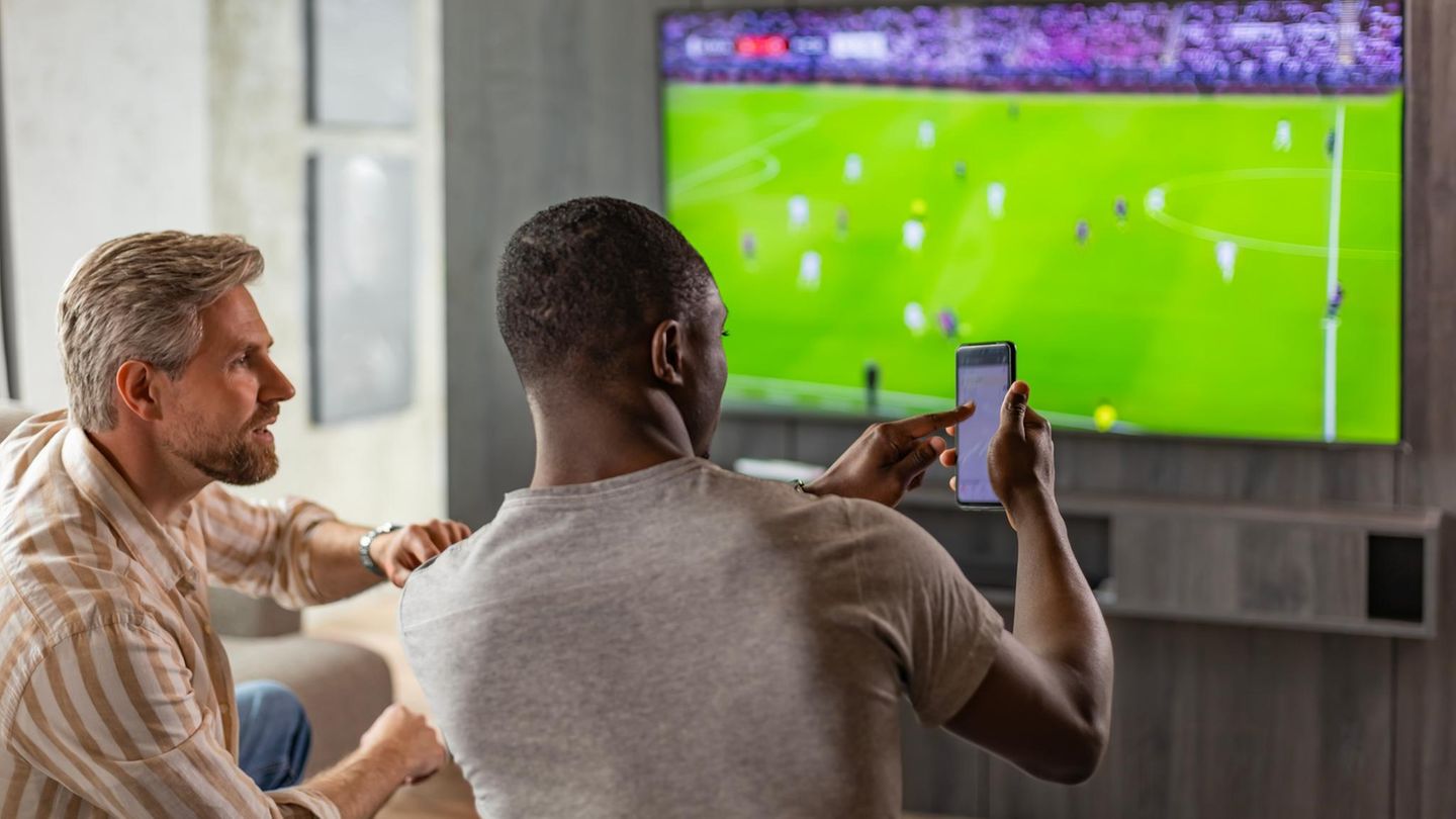 KI als Wett-Helfer: ChatGPT, wer gewinnt das Match? So gut schlagen sich KI-Bots bei Fußball-Wetten