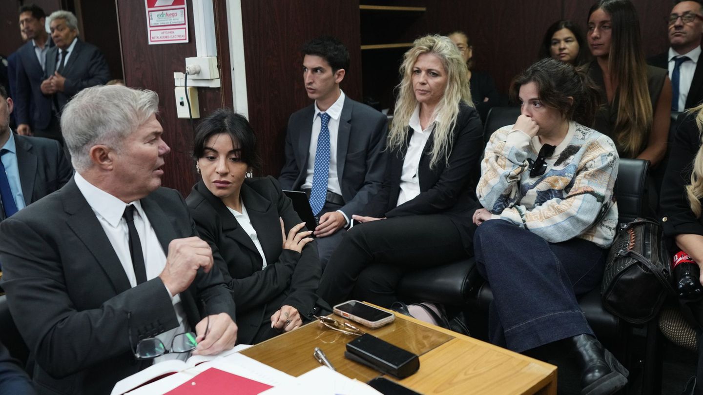 Justiz: Neuer Prozess um Tod von Maradona beginnt