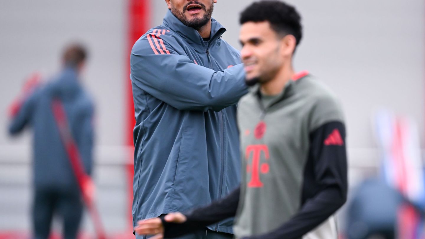 Bayern-Trainer Vincent Kompany (l). Foto: Sven Hoppe/dpa
