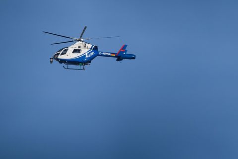 Am frühen Mittwochmorgen war in der Region Hannover ein Polizeihubschrauber im Einsatz. (Symbolbild) Foto: Swen Pförtner/dpa