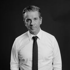 Portrait Markus Lanz mit Hemd und Kravatte