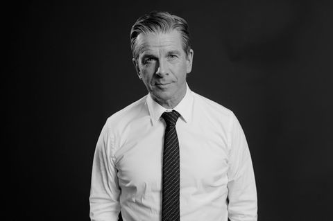 Portrait Markus Lanz mit Hemd und Kravatte