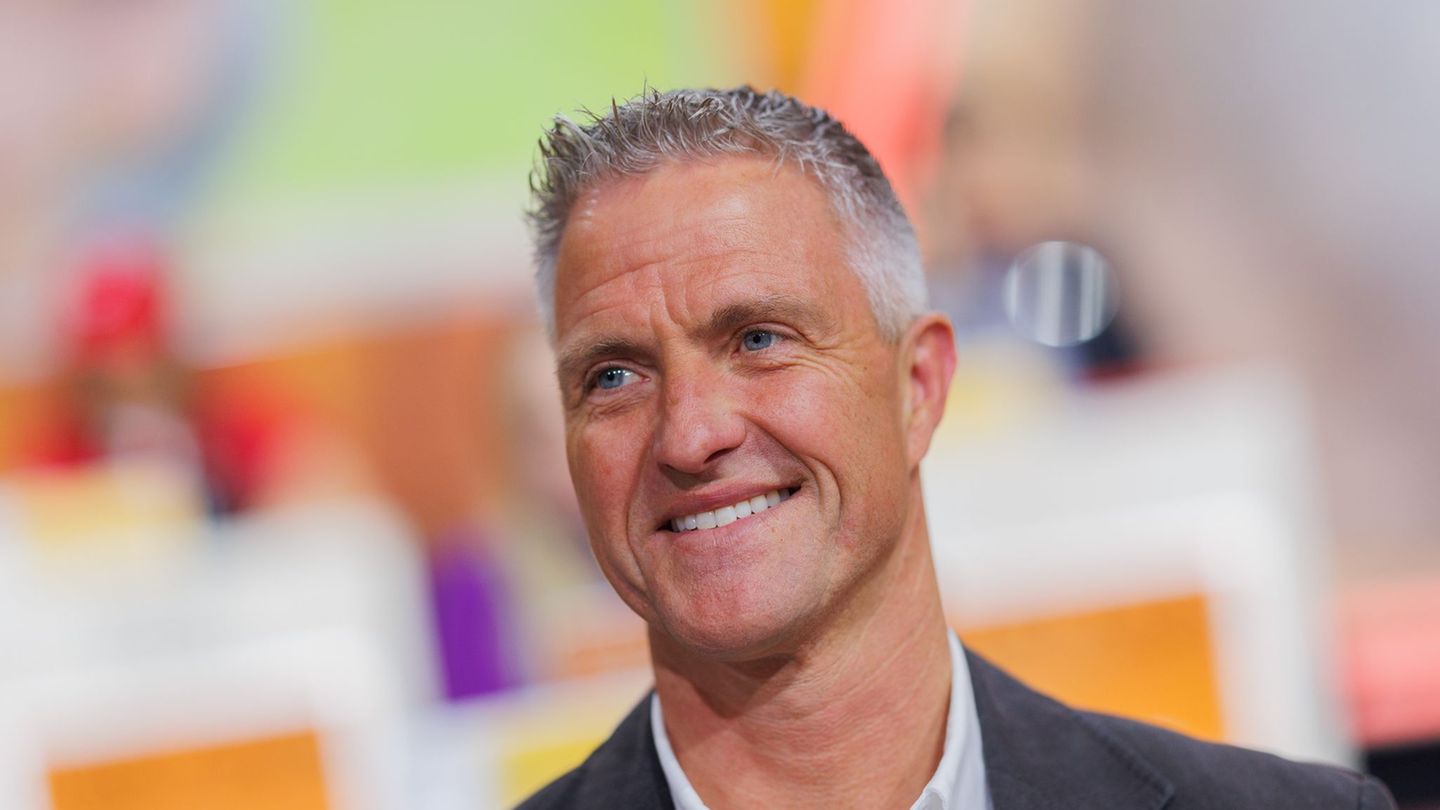 Ralf Schumacher und sein Partner Étienne wollen sich das Jawort geben. (Archivbild) Foto: Rolf Vennenbernd/dpa