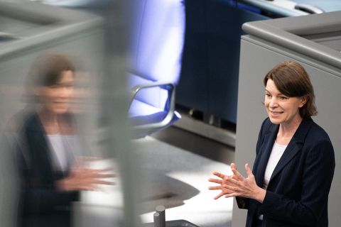 Klare Worte von der CSU-Bundestagsabgeordneten Emmi Zeulner: Teile der GKV-Sparpläne von Gesundheitsministerin Nina Warken (CDU)