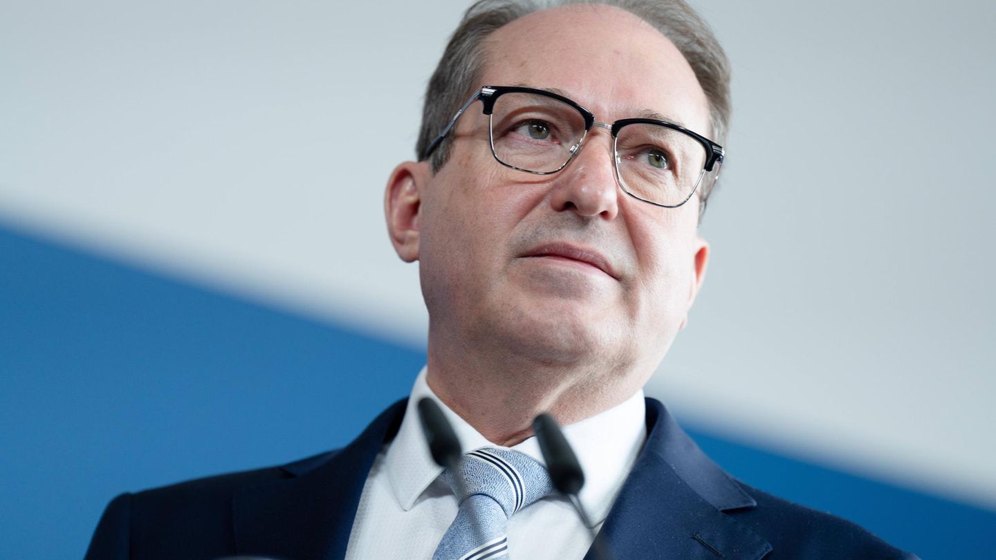 Bundesinnenminister Alexander Dobrindt schlägt eine neue Besoldungsstruktur vor