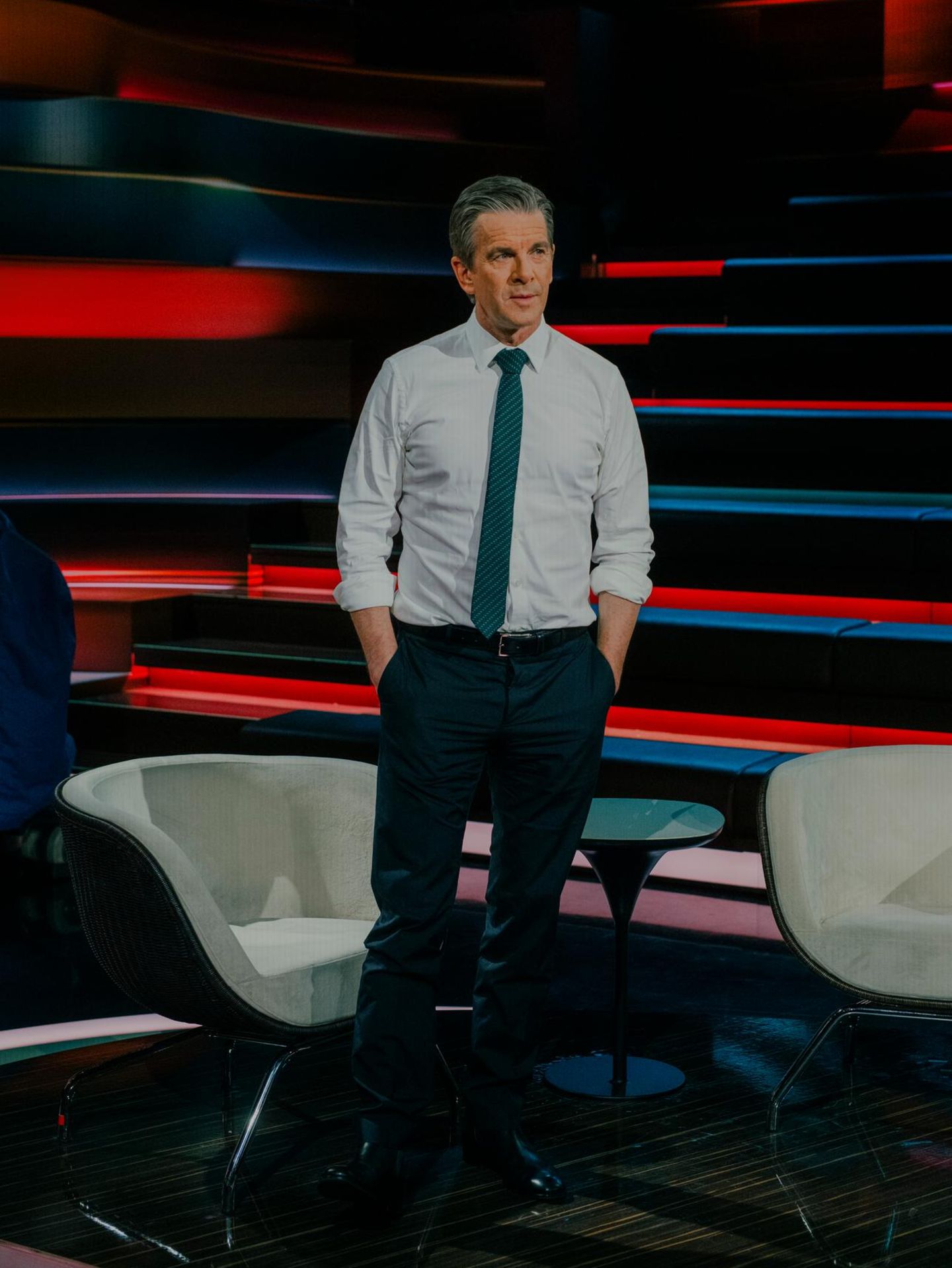 Markus Lanz steht auf der Bühne