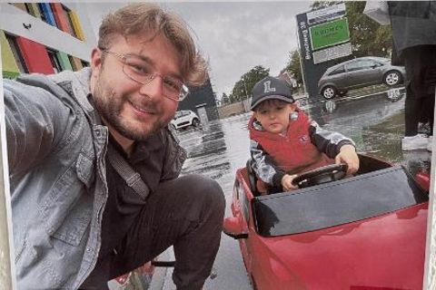 Mit diesem Bild fahndet die Polizei in Lemgo nach den Vermissten