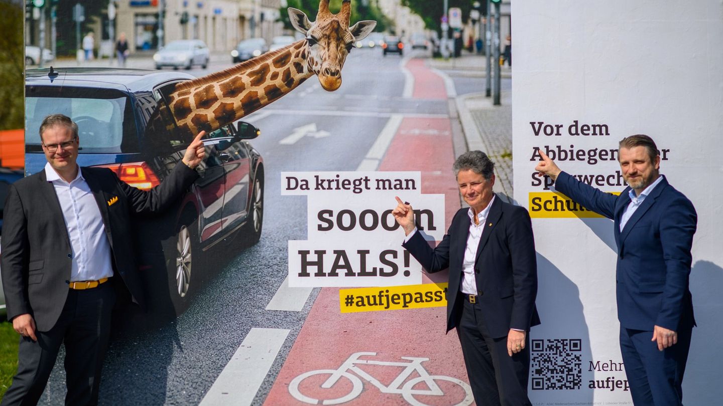 Die Kampagne wirbt für mehr Achtsamkeit im Straßenverkehr. Foto: Klaus-Dietmar Gabbert/dpa
