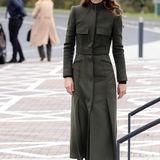 Prinzessin Kate bei einem Auftritt im Mantel