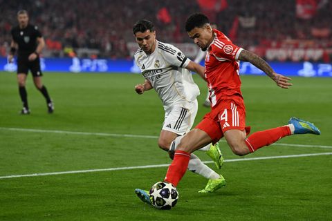 Luis Diaz erlöst den FC Bayern. Foto: Sven Hoppe/dpa