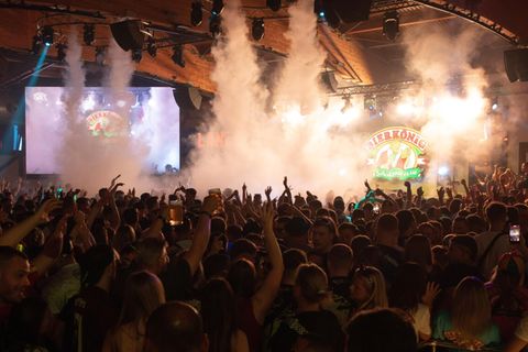 Epizentrum der Ballermann-Musikszene: Der „Bierkönig“ in der „Schinkenstraße“ auf Mallorca