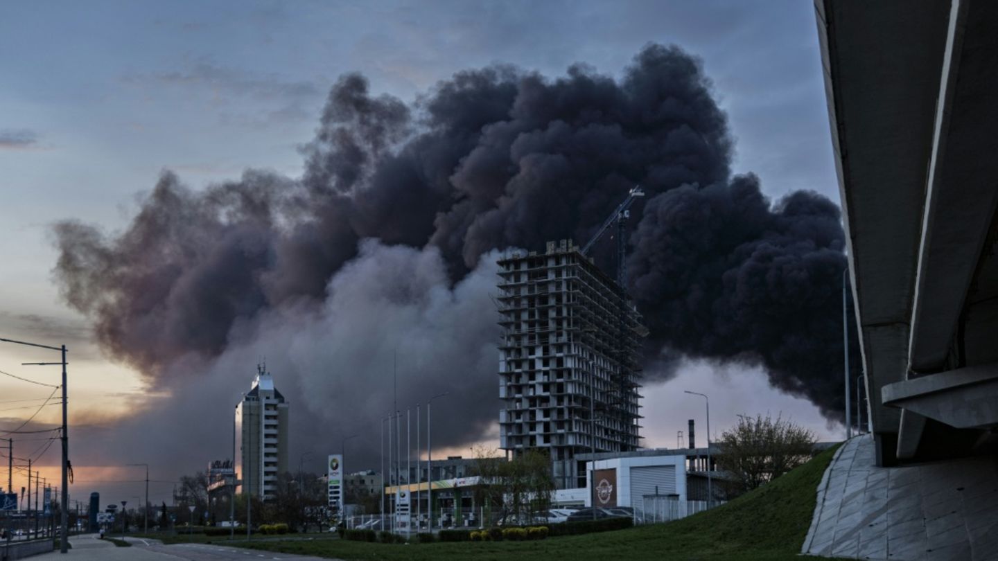 Rauchwolken über Kiew nach russischen Angriffen