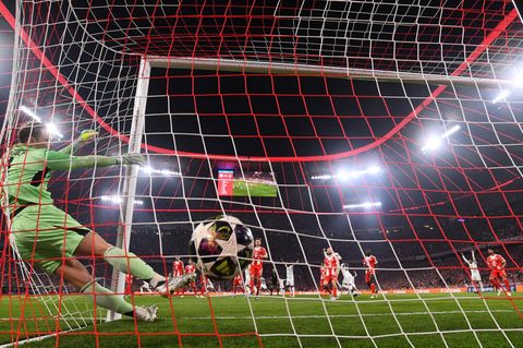 Ball und Neuer zappeln im Netz des FC Bayern: „Wir müssen erstmal verarbeiten, was heute hier passiert ist“