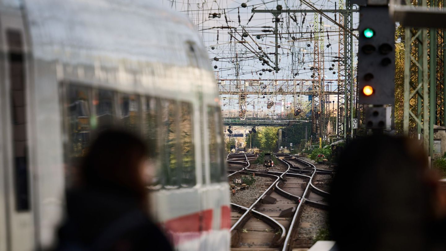 Technische Probleme am Dortmunder Hauptbahnhof: Es kommt zu Verspätungen. (Symbolbild) Foto: Bernd Thissen/dpa