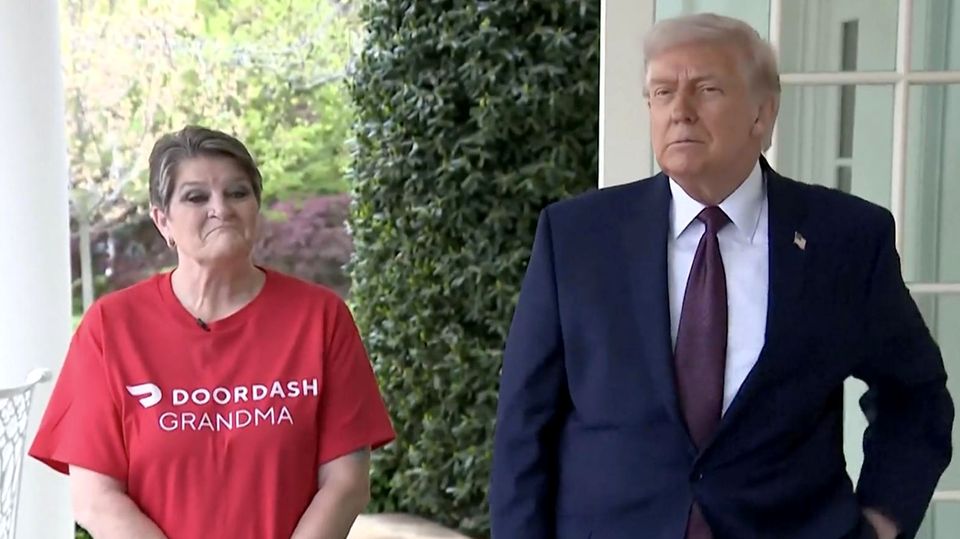 Lieferdienst-Angestellte und Trump