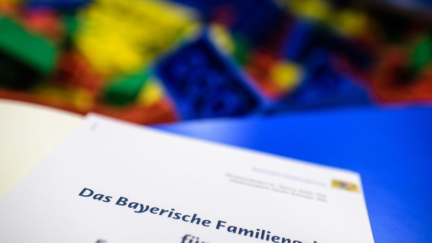 Das bayerische Familiengeld ist mittlerweile wieder gestrichen worden. (Archivbild) Foto: Matthias Balk/dpa